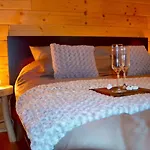 Chalet Montana - Hot Tub, Sauna, Playstation Alpstuga