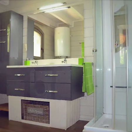 Chalet Montana - Hot Tub, Sauna, Playstation 샬레