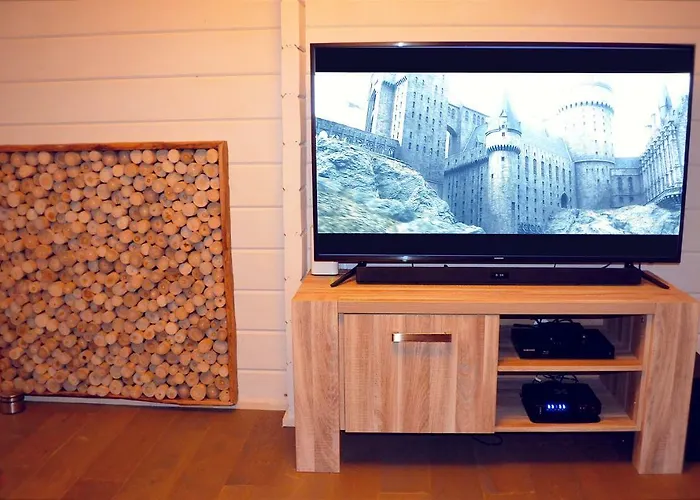 Chalet Montana - Hot Tub, Sauna, Playstation Chalet